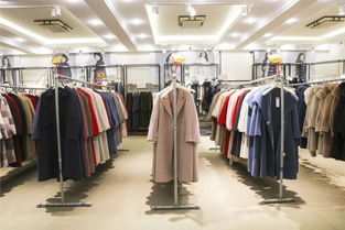 大兴服装工厂南迁在即，全场服装50元起清仓处理